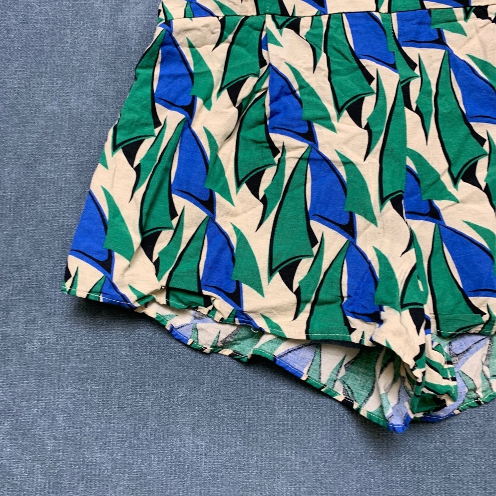 Zara Shorts Womens XS Multicolor Geometric High Waisted Back Zip Flowy Bottoms - Picture 2 of 15